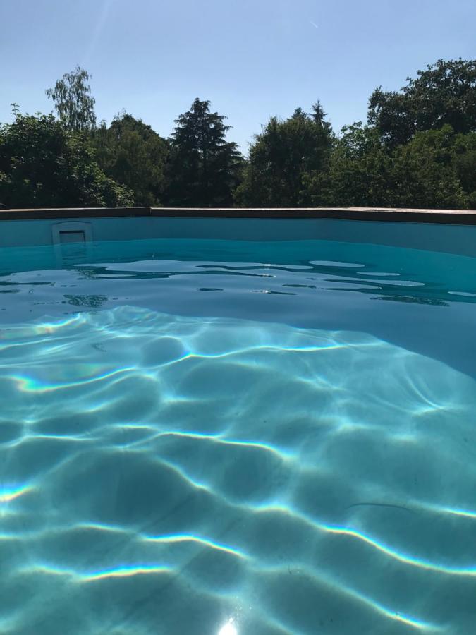Le Gite Du Petit Renard: A Tranquil Gite With Pool Oradour-Saint-Genest 外观 照片